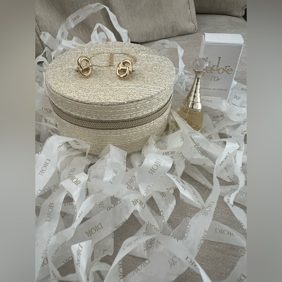 Christian Dior Authentic Stamped earrings. Like new Everything pictured,included - Picture 1 of 12